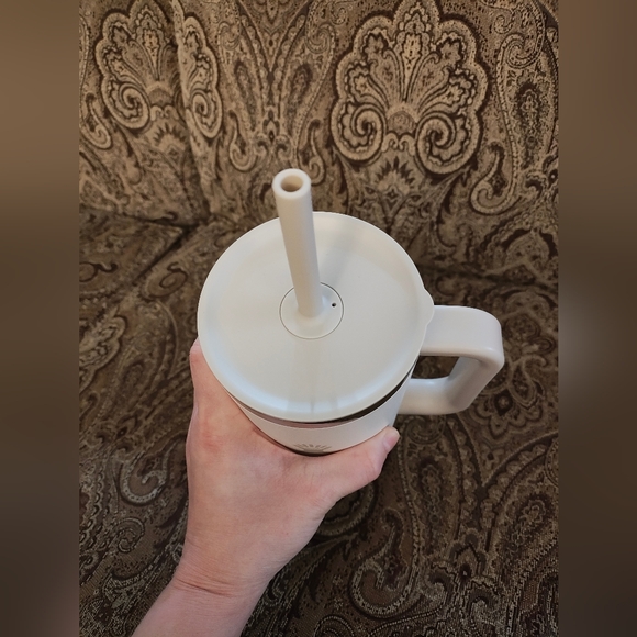 Hydro Flask 40 Oz Travel Tumbler with Handle, Lid, And Straw - Picture 3 of 4